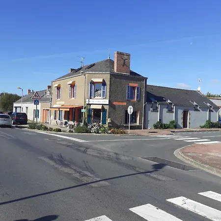 Cafe De La Croix Morzel Гостевой дом *
