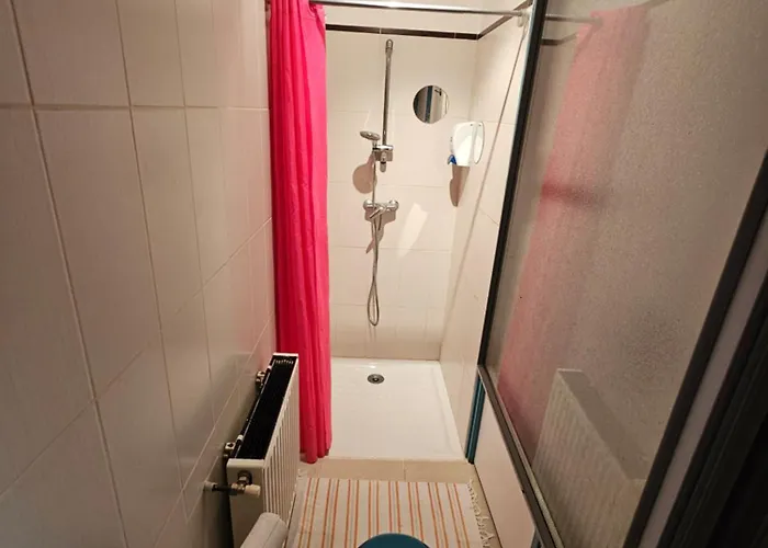 Cafe De La Croix Morzel